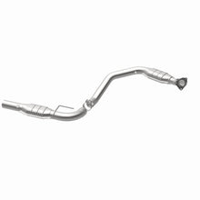 Load image into Gallery viewer, MagnaFlow Direct Fit Catalytic Converter 03-09 GM 2500/3500 Driver Side