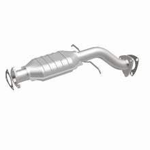 Load image into Gallery viewer, MagnaFlow Direct Fit Catalytic Converter Blazer-Jimmy 96-99 4.3L