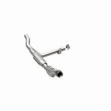 Load image into Gallery viewer, MagnaFlow Direct Fit Catalytic Converter 99 Ford F-150 4.6L