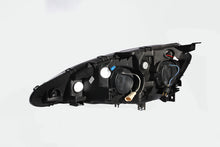 Load image into Gallery viewer, ANZO 2005-2006 Acura RSX Projector Headlights w/ Halo Black