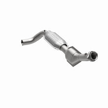 Load image into Gallery viewer, MagnaFlow Direct Fit Catalytic Converter 97-98 F150/F250 4.6L 4Wd D/
