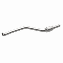 Load image into Gallery viewer, MagnaFlow Direct Fit Catalytic Converter BMW 3 06-09 Front OEM