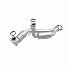 Load image into Gallery viewer, MagnaFlow Direct Fit Catalytic Converter Taurus 92-95