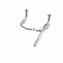 Load image into Gallery viewer, MagnaFlow Direct Fit Catalytic Converter 07-11 Dodge Nitro 4.0L