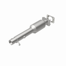 Load image into Gallery viewer, MagnaFlow Direct Fit Catalytic Converter Cadillac 96-99 4.6L