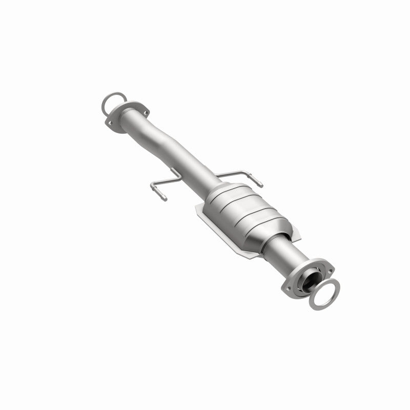 MagnaFlow Direct Fit Catalytic Converter 02-04 Toyota Tacoma 2.7L Rear