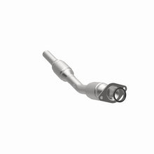 Load image into Gallery viewer, MagnaFlow Direct Fit Catalytic Converter Converter 05-08 Toyota Corolla 1.8L