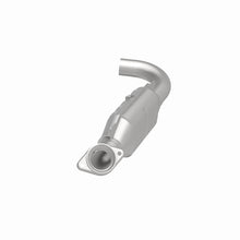 Load image into Gallery viewer, MagnaFlow Direct Fit Catalytic Converter 07-08 Expe/Nav 5.4L D/S OEM