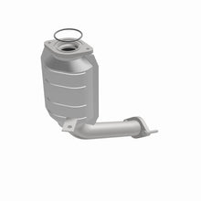 Load image into Gallery viewer, MagnaFlow Direct Fit Catalytic Converter 05-07 Ford Freestyle 3.0L