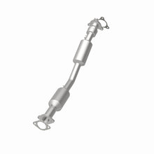Load image into Gallery viewer, MagnaFlow DF Cat Conv 05-07 Chevy Cobalt/06-07 HHR/07 Pontiac G5/05-07 Saturn Ion/06-07 Ion-2/Ion-3