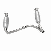 Load image into Gallery viewer, MagnaFlow Direct Fit Catalytic Conv 05-06 Dodge Dakota/2006 Mitsubishi Raider 3.7L Y-Pipe Assembly