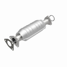 Load image into Gallery viewer, MagnaFlow Direct Fit Catalytic Converter 03-04 Honda Pilot 3.5L OEM