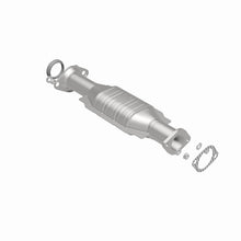 Load image into Gallery viewer, MagnaFlow Direct Fit Catalytic Converter 01-02 Montero 3.5L Rear