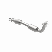 Load image into Gallery viewer, MagnaFlow Direct Fit Catalytic Converter 07-09 Toyota Tundra/Sequoia V8 4.7L
