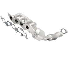 Load image into Gallery viewer, MagnaFlow Direct Fit Catalytic Converter 05-06 Ford Focus 2.0L