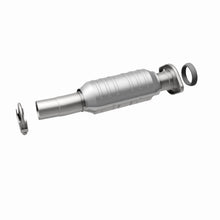 Load image into Gallery viewer, MagnaFlow Direct Fit Catalytic Converter 04 Toyota Sienna 3.3L