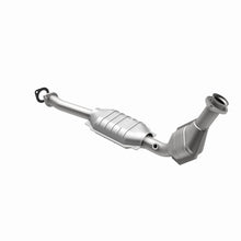 Load image into Gallery viewer, MagnaFlow DF Catalytic Conv 03-06 Ford Crown Victoria / 03-06 Lincoln Town Car 4.6L (California)