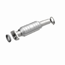 Load image into Gallery viewer, MagnaFlow Direct Fit Catalytic Converter 04 Toyota Sienna 3.3L