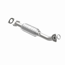 Load image into Gallery viewer, MagnaFlow Direct Fit Catalytic Converter 98-00 Niss Pathfinder 3.3L