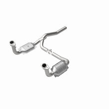 Load image into Gallery viewer, MagnaFlow Direct Fit Catalytic Converter 07-11 Dodge Nitro 4.0L