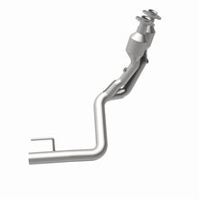 Load image into Gallery viewer, MagnaFlow Direct Fit Catalytic Converter 1999 Jeep Cherokee 4.0L