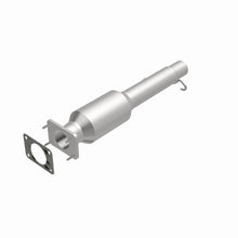 Load image into Gallery viewer, MagnaFlow Direct Fit Catalytic Converter Cadillac 96-99 4.6L