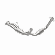 Load image into Gallery viewer, MagnaFlow Direct Fit Catalytic Converter 07-08 Jeep G/C OEM