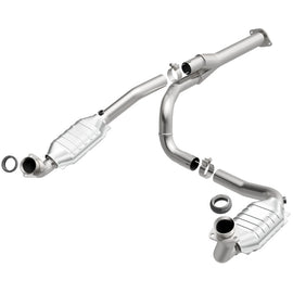 MagnaFlow Direct Fit Catalytic Converter 2002 Chevy E 1500 Van 4.3L