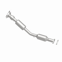 Load image into Gallery viewer, MagnaFlow DF Cat Conv 05-07 Chevy Cobalt/06-07 HHR/07 Pontiac G5/05-07 Saturn Ion/06-07 Ion-2/Ion-3