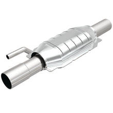 Load image into Gallery viewer, MagnaFlow Direct Fit Catalytic Converter 95 Dodge Ram 2500Hd 5.9L/8.