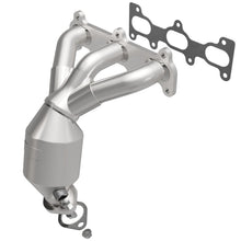 Load image into Gallery viewer, MagnaFlow Direct Fit Catalytic Converter 02-06 Hyun/Kia 2.7 frt OEM