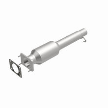 Load image into Gallery viewer, MagnaFlow Direct Fit Catalytic Converter Cadillac 96-99 4.6L