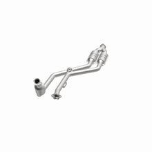 Load image into Gallery viewer, MagnaFlow Direct Fit Catalytic Converter 99-00 Mercedes CLK320 3.2L