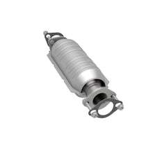 Load image into Gallery viewer, MagnaFlow Direct Fit Catalytic Converter 06-10 Kia Rio 1.6L Rear