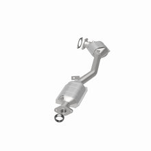 Load image into Gallery viewer, MagnaFlow Direct Fit Catalytic Converter 99-04 Subaru Forester 2.5L