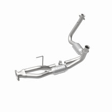 Load image into Gallery viewer, MagnaFlow Direct Fit Catalytic Converter 05-06 Jeep Grand Cherokee 3.7L Y-Pipe Assembly
