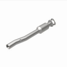 Load image into Gallery viewer, MagnaFlow Direct Fit Catalytic Converter 2000-2002 Ford E-150/E-250/E-350 Ecoline/Super Duty