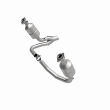 Load image into Gallery viewer, MagnaFlow Direct Fit Catalytic Converter 04 Dakota 3.7/4.7 4WD OEM