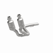 Load image into Gallery viewer, MagnaFlow Direct Fit Catalytic Converter 99-00 Grand Cherokee 4.0L