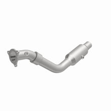 Load image into Gallery viewer, MagnaFlow Direct Fit Catalytic Converter OEM 2004-2006 Chrysler Pacifica Underbody