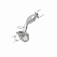Load image into Gallery viewer, MagnaFlow Direct Fit Catalytic Converter 00-03 Ford Taurus 3.0 Front