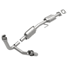 Load image into Gallery viewer, MagnaFlow Direct Fit Catalytic Converter 86-97 Ford Aerostar 3.0L
