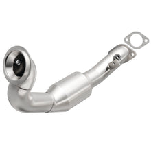 Load image into Gallery viewer, MagnaFlow Direct Fit Catalytic Converter BMW 3 07-08 Front OEM