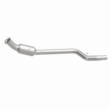 Load image into Gallery viewer, MagnaFlow DF Catalytic Conv 05-07 Chrysler 300 P/S / 06-07 Dodge Charger P/S / 05-07 Magnum P/S