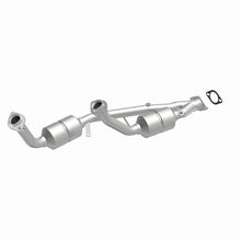 Load image into Gallery viewer, MagnaFlow Direct Fit Catalytic Converter 98 Ford Windstar 3.8L Assm
