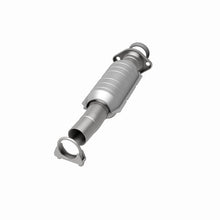Load image into Gallery viewer, MagnaFlow Direct Fit Catalytic Converter 04 Toyota Sienna 3.3L