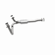 Load image into Gallery viewer, MagnaFlow Direct Fit Catalytic Converter California Grade 96-99 GM K/C 1500/2500 5.0L V8/4.3L V6