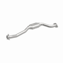 Load image into Gallery viewer, MagnaFlow Direct Fit Catalytic Converter 04-06 Colorado 2.8/3.5 Rear O