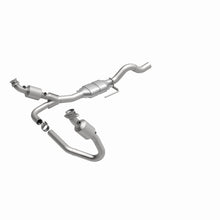 Load image into Gallery viewer, MagnaFlow Direct Fit Catalytic Converter 00-02 Dakota 3.9L