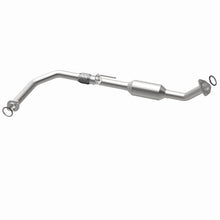 Load image into Gallery viewer, MagnaFlow Direct Fit Catalytic Converter OEM 2003-2004 Toyota Tundra Underbody - 47.125in Length